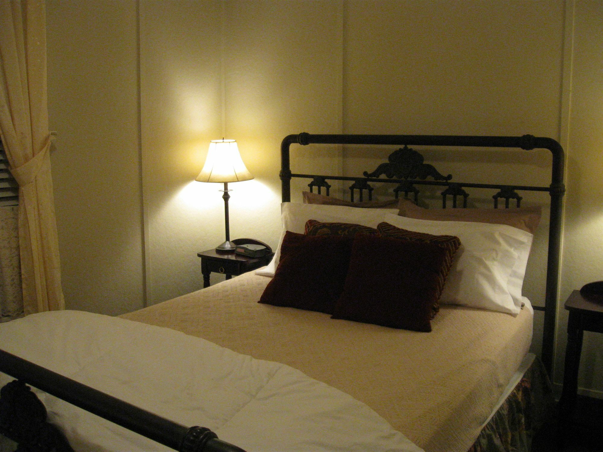 The Forest Queen Hotel 마운트크레스티드부트 외부 사진